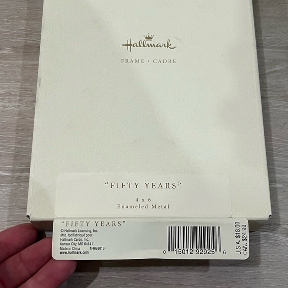 Hallmark 4x6 50th Anniversary Gold Metal Frame New in Box. - Picture 6 of 7